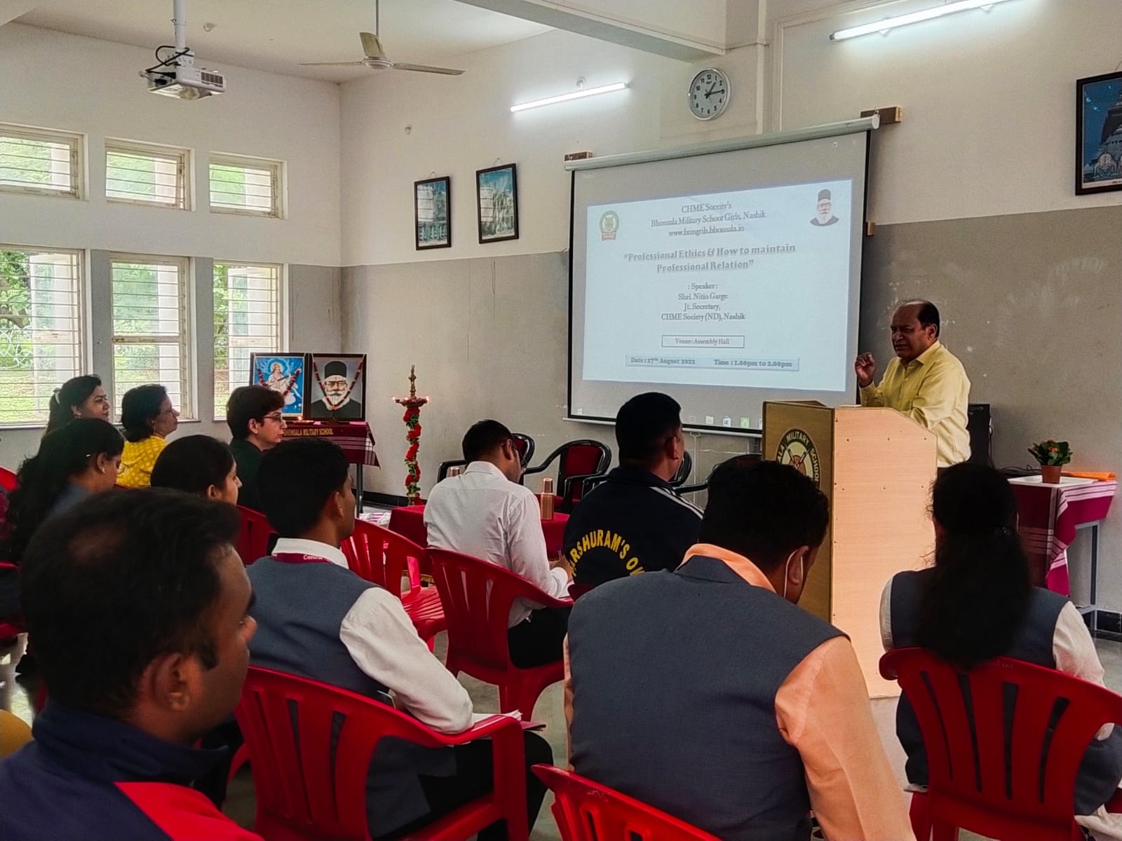 Professional Ethics & How to MaintainProfessional Relation